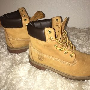 Timberlands men’s 5.5 women’s 7